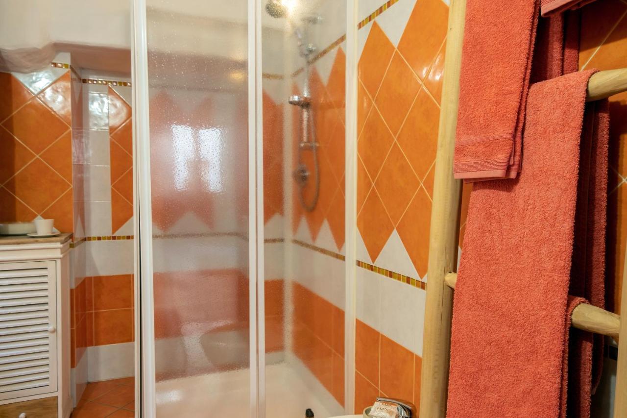 Amsicora 8 Hotel Олбия Екстериор снимка
