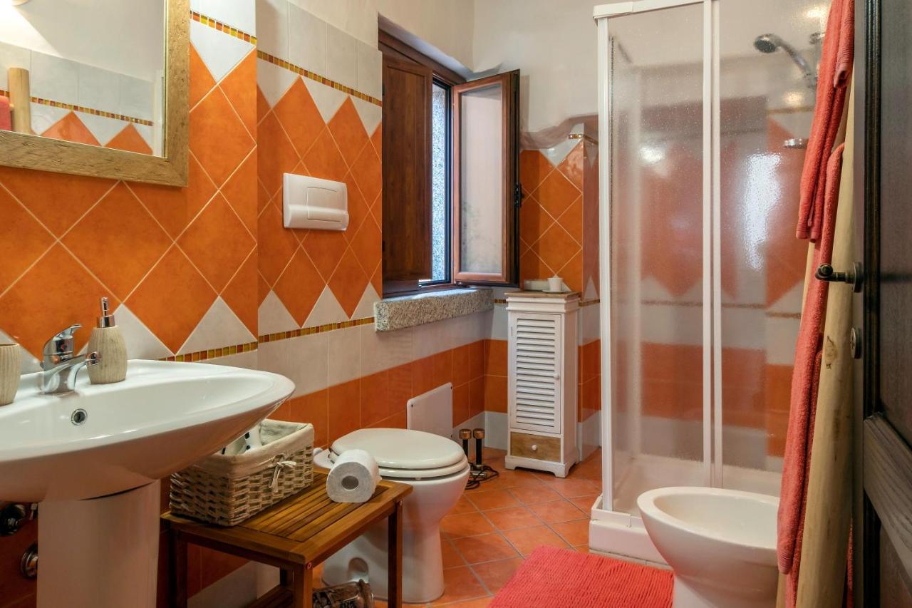 Amsicora 8 Hotel Олбия Екстериор снимка